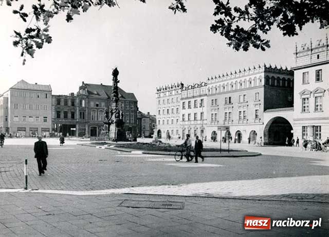 Zdjęcie w galerii na portalu naszraciborz.pl: Niezbędnik czasu PRL-u wiadomości z regionu