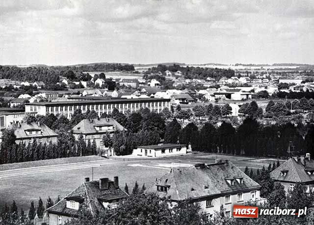 Zdjęcie w galerii na portalu naszraciborz.pl: Niezbędnik czasu PRL-u wiadomości z regionu