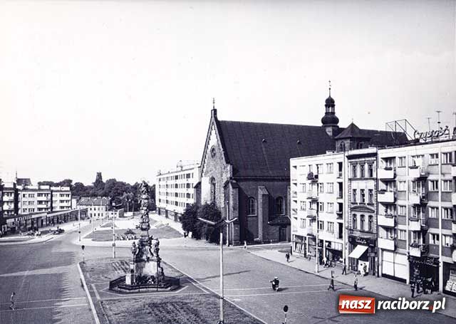 Zdjęcie w galerii na portalu naszraciborz.pl: Niezbędnik czasu PRL-u wiadomości z regionu