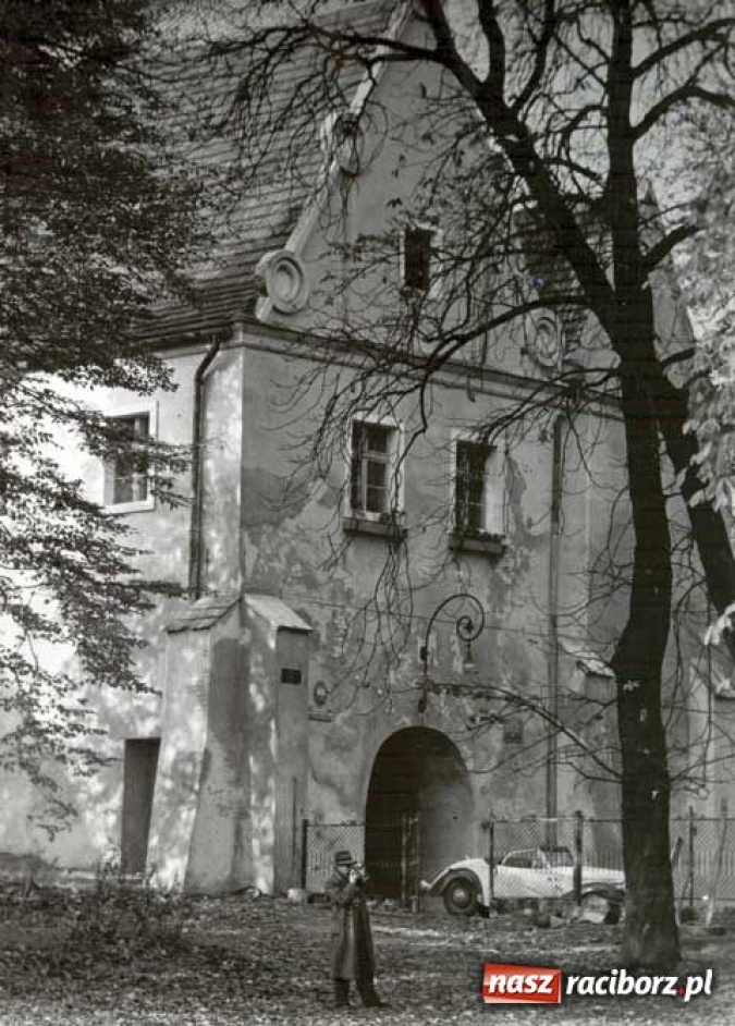 Zdjęcie w galerii na portalu naszraciborz.pl: Niezbędnik czasu PRL-u wiadomości z regionu