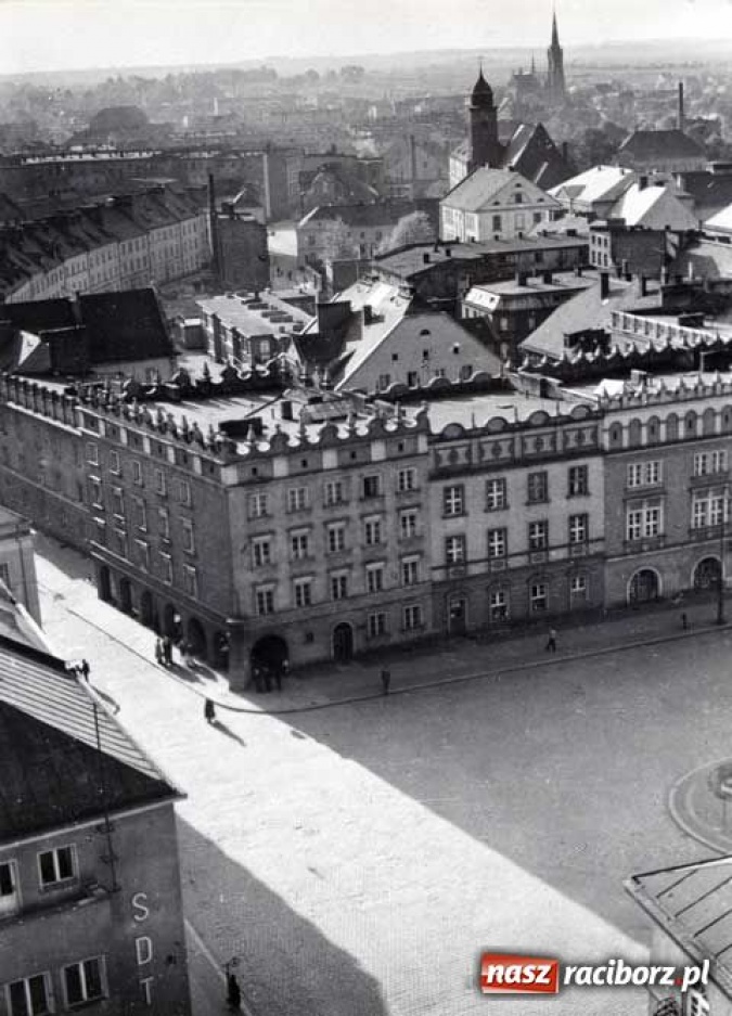 Zdjęcie w galerii na portalu naszraciborz.pl: Niezbędnik czasu PRL-u wiadomości z regionu