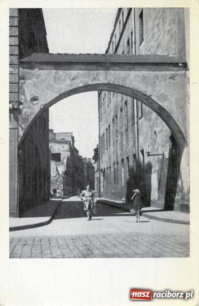 Zdjęcie w galerii na portalu naszraciborz.pl: Niezbędnik czasu PRL-u wiadomości z regionu