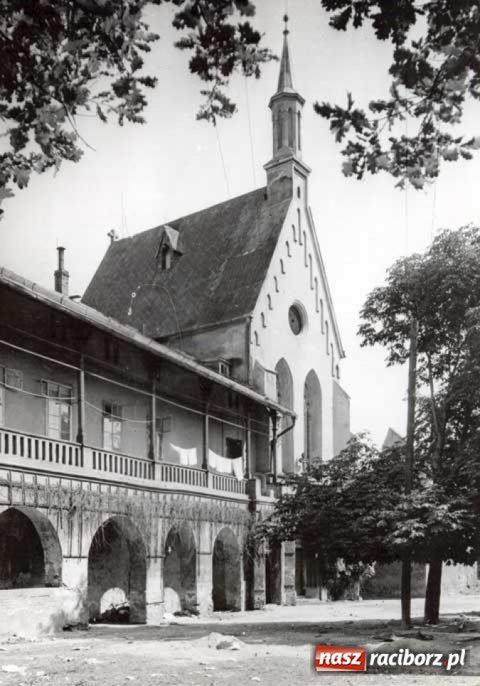 Zdjęcie w galerii na portalu naszraciborz.pl: Niezbędnik czasu PRL-u wiadomości z regionu