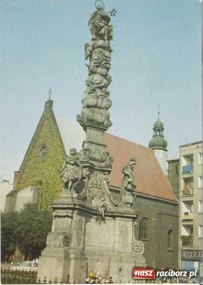 Zdjęcie w galerii na portalu naszraciborz.pl: Niezbędnik czasu PRL-u wiadomości z regionu