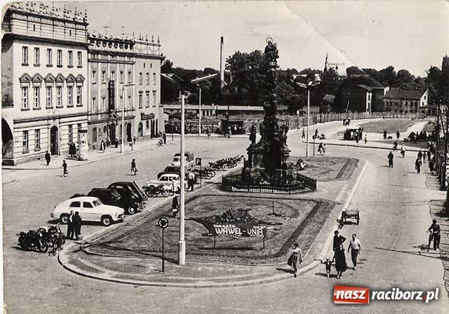 Zdjęcie w galerii na portalu naszraciborz.pl: Niezbędnik czasu PRL-u wiadomości z regionu