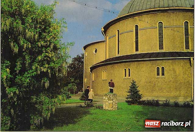 Zdjęcie w galerii na portalu naszraciborz.pl: Niezbędnik czasu PRL-u wiadomości z regionu