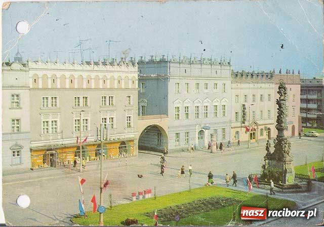 Zdjęcie w galerii na portalu naszraciborz.pl: Niezbędnik czasu PRL-u wiadomości z regionu