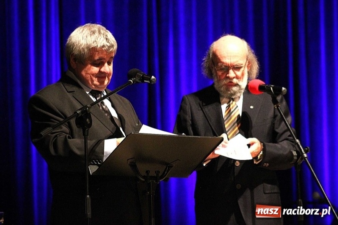 Zdjęcie w galerii na portalu naszraciborz.pl: UNITAS IN VERITATE - wręczono kolejne medale im. Ks. Prałata Stefana Pieczki wiadomości z regionu