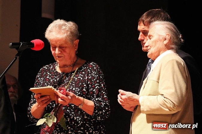 Zdjęcie w galerii na portalu naszraciborz.pl: UNITAS IN VERITATE - wręczono kolejne medale im. Ks. Prałata Stefana Pieczki wiadomości z regionu