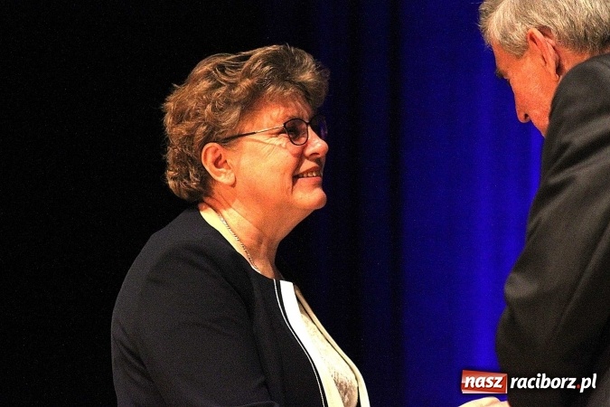 Zdjęcie w galerii na portalu naszraciborz.pl: UNITAS IN VERITATE - wręczono kolejne medale im. Ks. Prałata Stefana Pieczki wiadomości z regionu