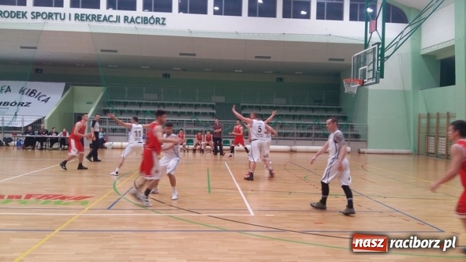 Zdjęcie w galerii na portalu naszraciborz.pl: Koszykówka. Kolejne zwycięstwo Ofensywy  wiadomości z regionu