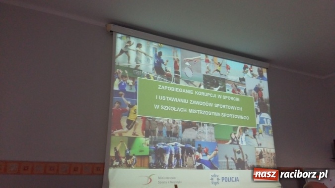 Zdjęcie w galerii na portalu naszraciborz.pl: Nie dla korupcji w sporcie. Szkolenie profilaktyczne w raciborskim SMS wiadomości z regionu