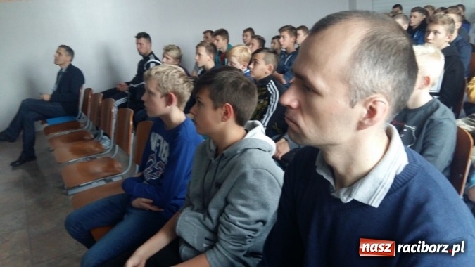 Zdjęcie w galerii na portalu naszraciborz.pl: Nie dla korupcji w sporcie. Szkolenie profilaktyczne w raciborskim SMS wiadomości z regionu