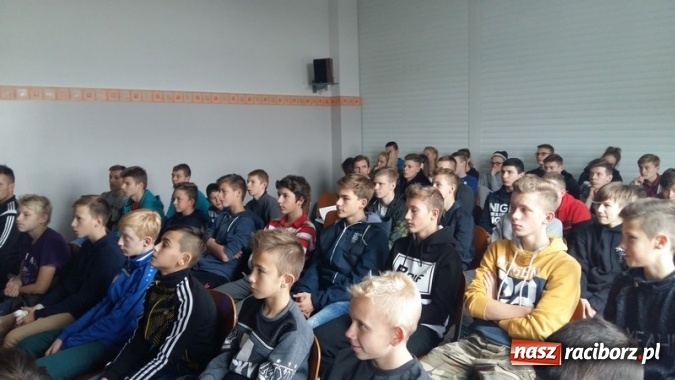 Zdjęcie w galerii na portalu naszraciborz.pl: Nie dla korupcji w sporcie. Szkolenie profilaktyczne w raciborskim SMS wiadomości z regionu