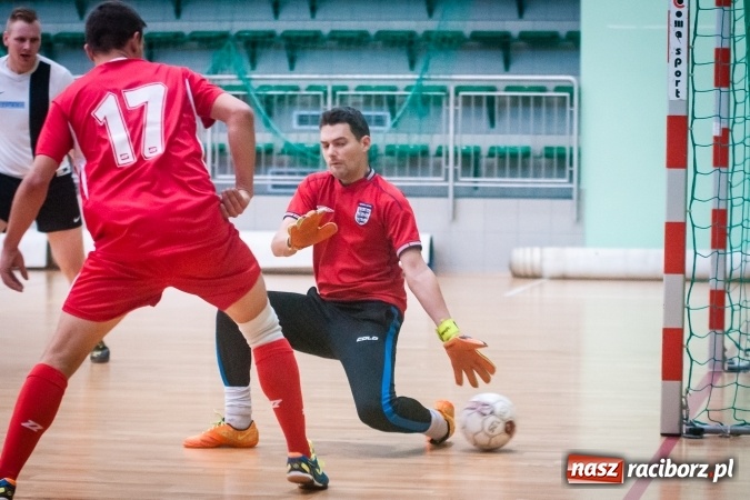 Zdjęcie w galerii na portalu naszraciborz.pl: Niedzielny maraton futsalu w Arenie Rafako wiadomości z regionu