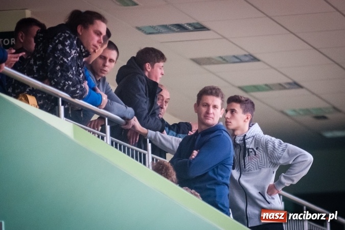 Zdjęcie w galerii na portalu naszraciborz.pl: Niedzielny maraton futsalu w Arenie Rafako wiadomości z regionu