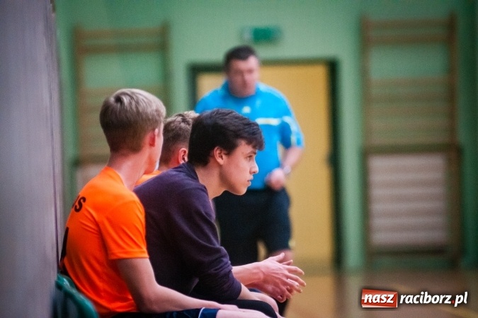 Zdjęcie w galerii na portalu naszraciborz.pl: Niedzielny maraton futsalu w Arenie Rafako wiadomości z regionu