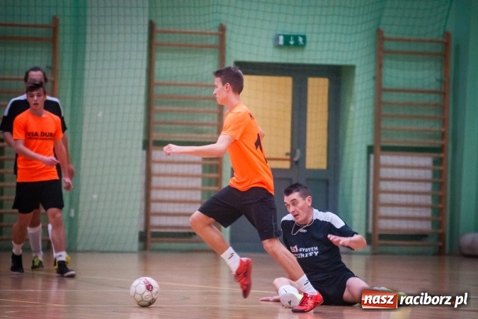 Zdjęcie w galerii na portalu naszraciborz.pl: Niedzielny maraton futsalu w Arenie Rafako wiadomości z regionu