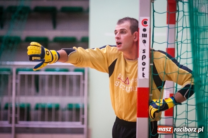 Zdjęcie w galerii na portalu naszraciborz.pl: Niedzielny maraton futsalu w Arenie Rafako wiadomości z regionu