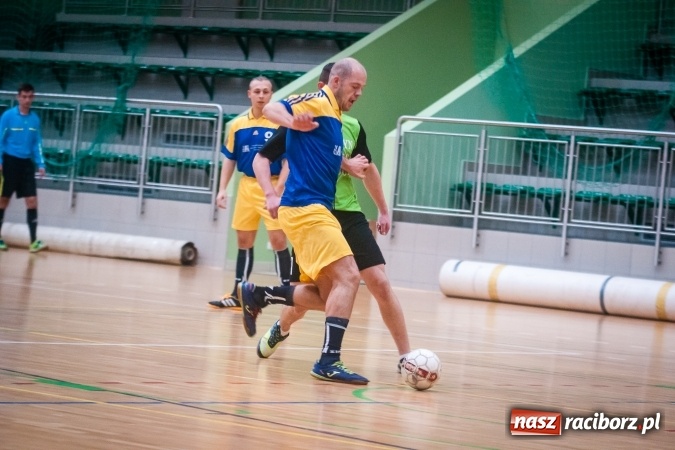 Zdjęcie w galerii na portalu naszraciborz.pl: Niedzielny maraton futsalu w Arenie Rafako wiadomości z regionu