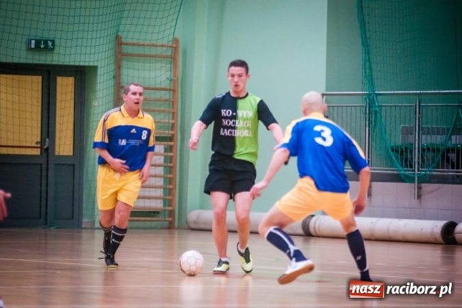 Zdjęcie w galerii na portalu naszraciborz.pl: Niedzielny maraton futsalu w Arenie Rafako wiadomości z regionu