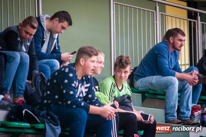 Zdjęcie w galerii na portalu naszraciborz.pl: Niedzielny maraton futsalu w Arenie Rafako wiadomości z regionu