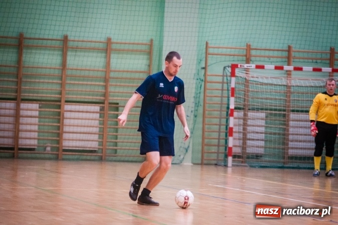 Zdjęcie w galerii na portalu naszraciborz.pl: Niedzielny maraton futsalu w Arenie Rafako wiadomości z regionu