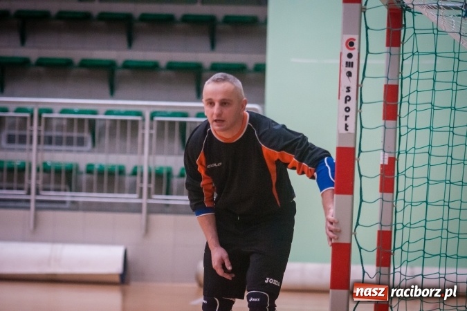 Zdjęcie w galerii na portalu naszraciborz.pl: Niedzielny maraton futsalu w Arenie Rafako wiadomości z regionu