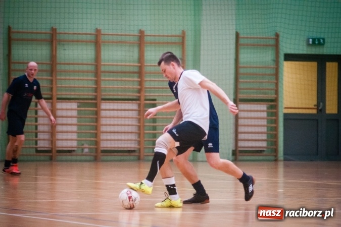 Zdjęcie w galerii na portalu naszraciborz.pl: Niedzielny maraton futsalu w Arenie Rafako wiadomości z regionu