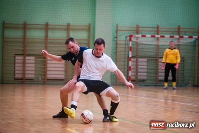 Zdjęcie w galerii na portalu naszraciborz.pl: Niedzielny maraton futsalu w Arenie Rafako wiadomości z regionu