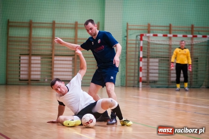 Zdjęcie w galerii na portalu naszraciborz.pl: Niedzielny maraton futsalu w Arenie Rafako wiadomości z regionu
