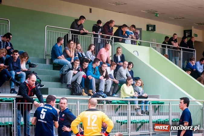 Zdjęcie w galerii na portalu naszraciborz.pl: Niedzielny maraton futsalu w Arenie Rafako wiadomości z regionu