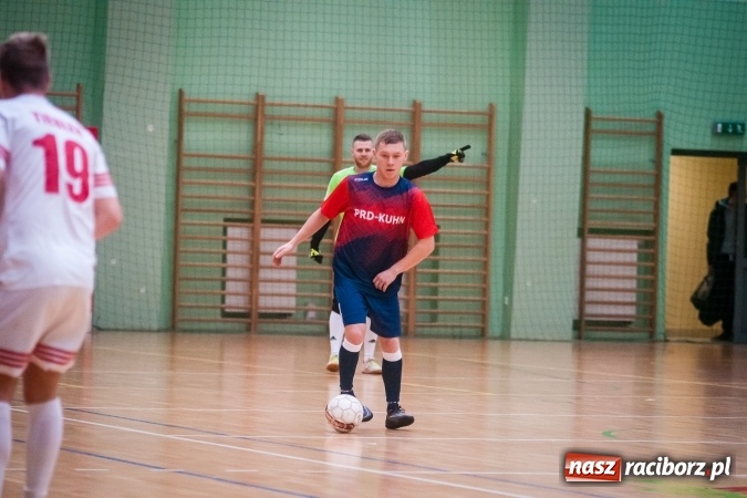 Zdjęcie w galerii na portalu naszraciborz.pl: Niedzielny maraton futsalu w Arenie Rafako wiadomości z regionu