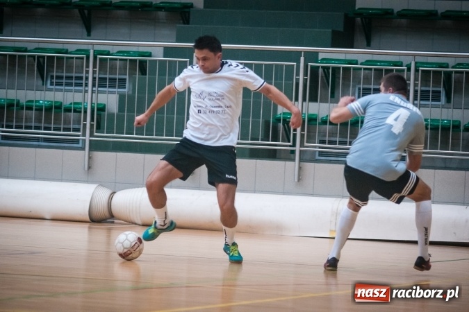 Zdjęcie w galerii na portalu naszraciborz.pl: Niedzielny maraton futsalu w Arenie Rafako wiadomości z regionu