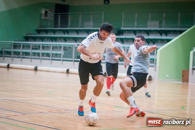 Zdjęcie w galerii na portalu naszraciborz.pl: Niedzielny maraton futsalu w Arenie Rafako wiadomości z regionu