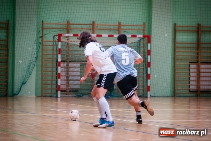 Zdjęcie w galerii na portalu naszraciborz.pl: Niedzielny maraton futsalu w Arenie Rafako wiadomości z regionu