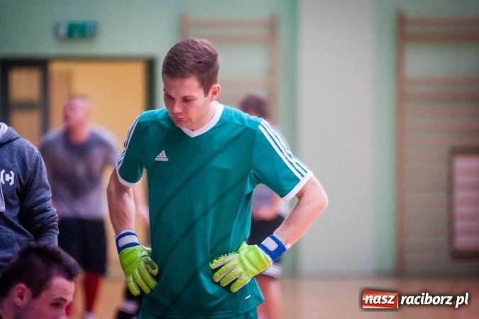 Zdjęcie w galerii na portalu naszraciborz.pl: Niedzielny maraton futsalu w Arenie Rafako wiadomości z regionu