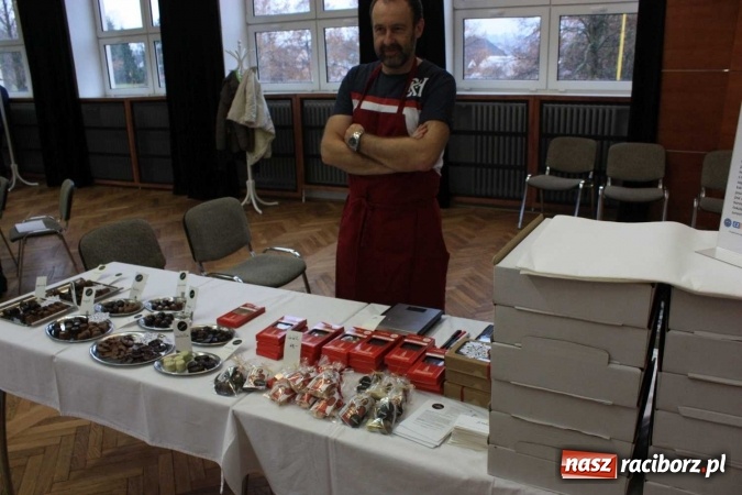 Zdjęcie w galerii na portalu naszraciborz.pl: Kulinarny powr&oacute;t do tradycji - pokaz w Hlucinie wiadomości z regionu