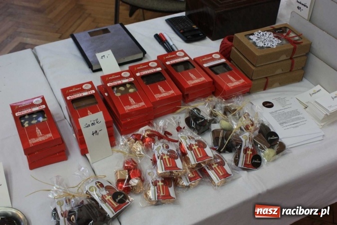 Zdjęcie w galerii na portalu naszraciborz.pl: Kulinarny powr&oacute;t do tradycji - pokaz w Hlucinie wiadomości z regionu