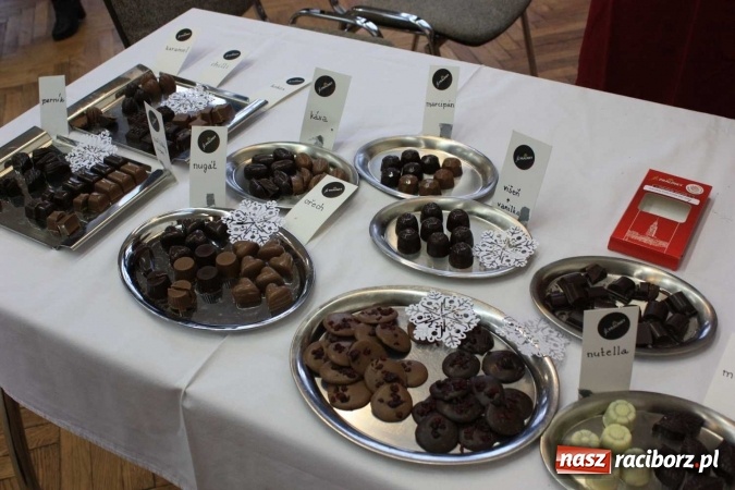 Zdjęcie w galerii na portalu naszraciborz.pl: Kulinarny powr&oacute;t do tradycji - pokaz w Hlucinie wiadomości z regionu