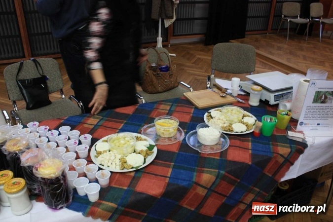 Zdjęcie w galerii na portalu naszraciborz.pl: Kulinarny powr&oacute;t do tradycji - pokaz w Hlucinie wiadomości z regionu