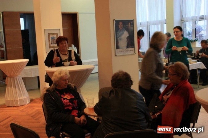 Zdjęcie w galerii na portalu naszraciborz.pl: Kulinarny powr&oacute;t do tradycji - pokaz w Hlucinie wiadomości z regionu