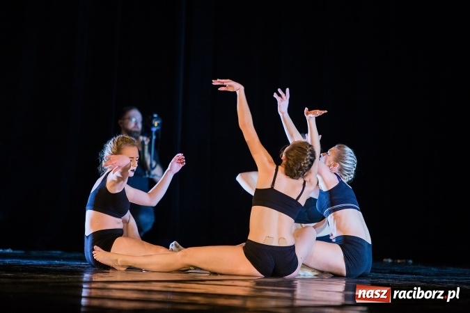 Zdjęcie w galerii na portalu naszraciborz.pl: Skaza wystąpiła charytatywnie dla Oliwii wiadomości z regionu