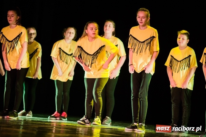 Zdjęcie w galerii na portalu naszraciborz.pl: Skaza wystąpiła charytatywnie dla Oliwii wiadomości z regionu