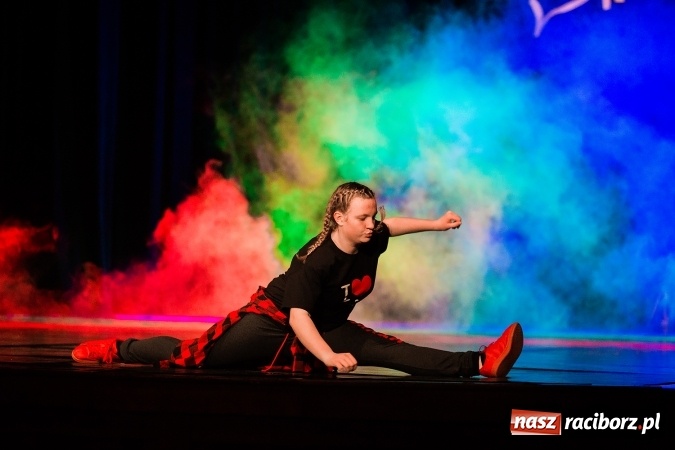 Zdjęcie w galerii na portalu naszraciborz.pl: Skaza wystąpiła charytatywnie dla Oliwii wiadomości z regionu