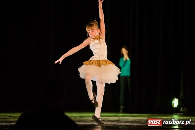 Zdjęcie w galerii na portalu naszraciborz.pl: Skaza wystąpiła charytatywnie dla Oliwii wiadomości z regionu