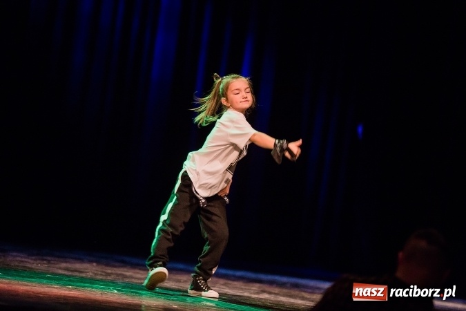 Zdjęcie w galerii na portalu naszraciborz.pl: Skaza wystąpiła charytatywnie dla Oliwii wiadomości z regionu