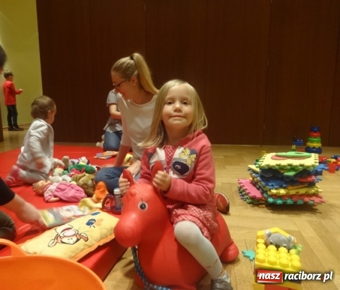 Zdjęcie w galerii na portalu naszraciborz.pl: Dokąd wybrały się Fikusie?  wiadomości z regionu
