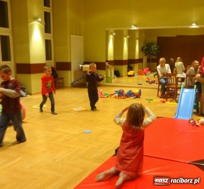 Zdjęcie w galerii na portalu naszraciborz.pl: Dokąd wybrały się Fikusie?  wiadomości z regionu