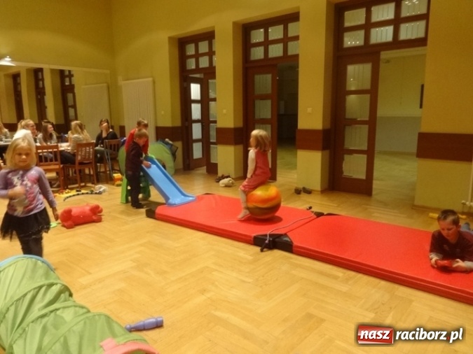 Zdjęcie w galerii na portalu naszraciborz.pl: Dokąd wybrały się Fikusie?  wiadomości z regionu